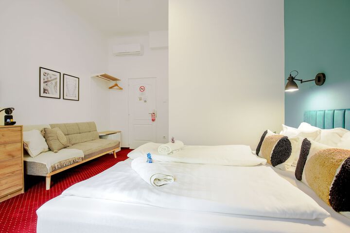 Room 26 of 49