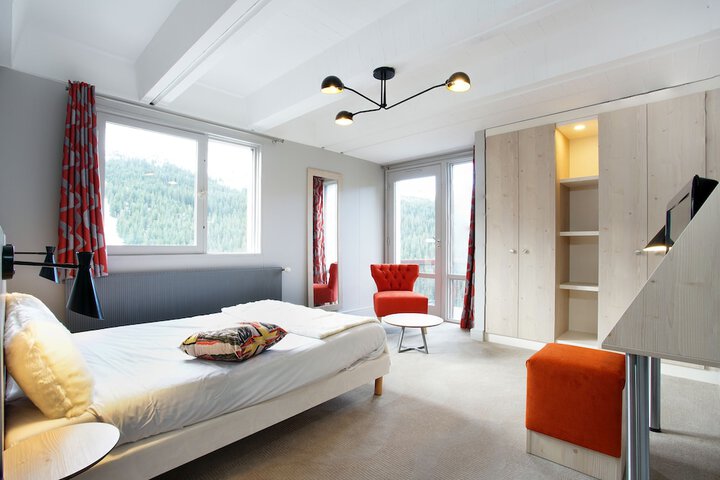 Room 15 of 52
