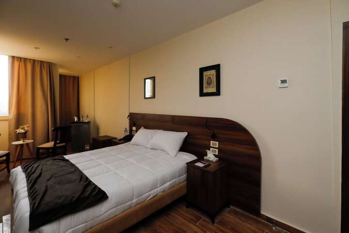 Room 11 of 46