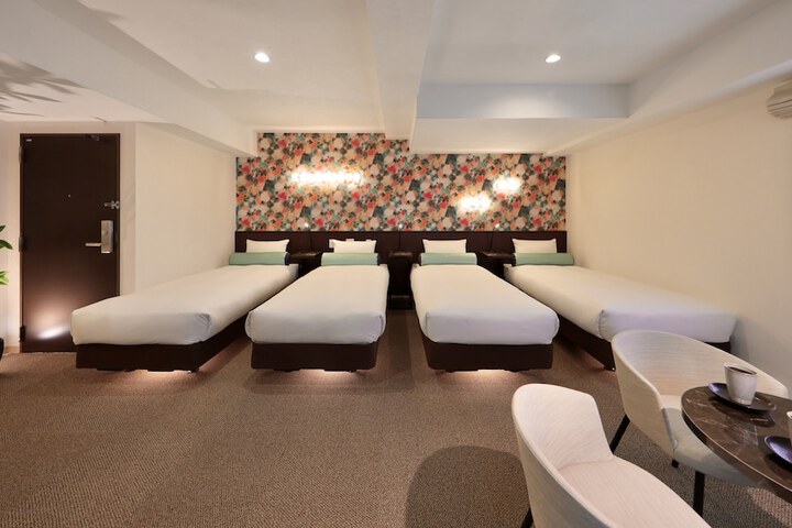 Room 7 of 22