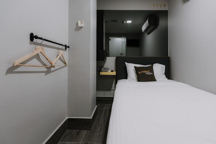 Room 14 of 88