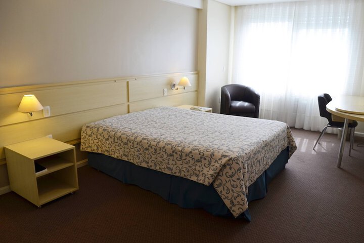Room 16 of 46