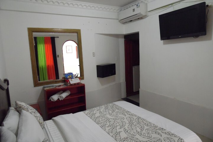 Room 8 of 47