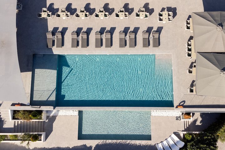 Pool 14 of 50