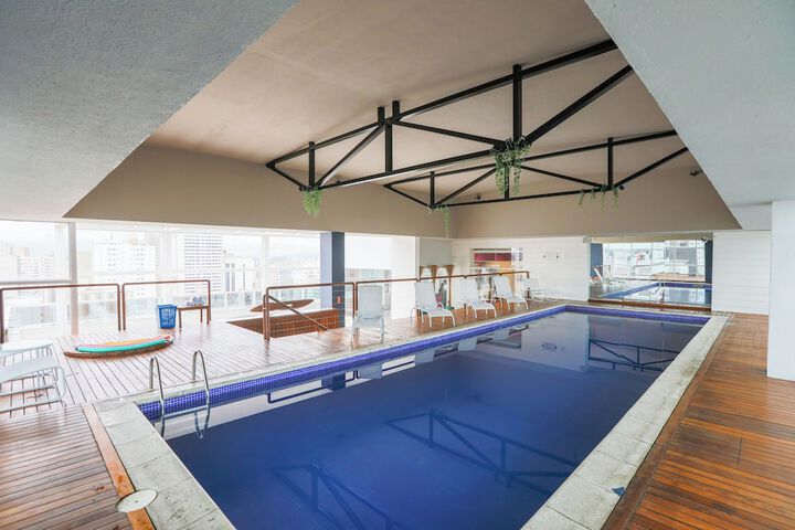 Pool Hotel