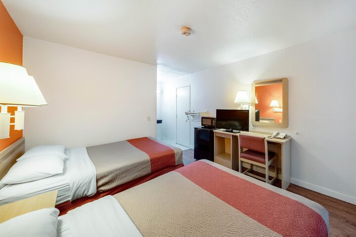 2 Queen Beds Accessible Micfridge (1 of 12)