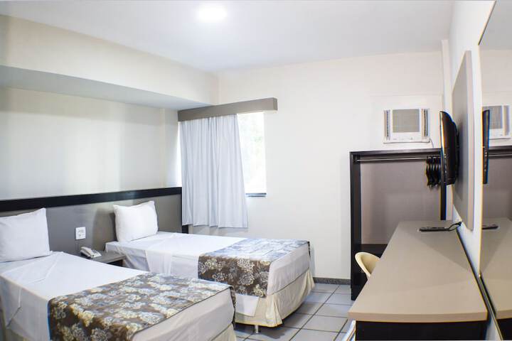 Room 14 of 42