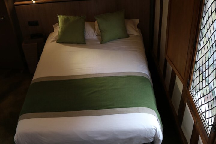 Room 22 of 94
