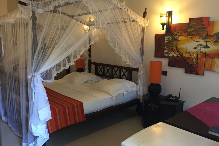 Room 27 of 52