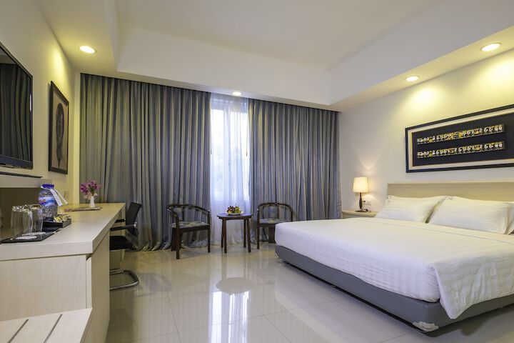 Room 5 of 24