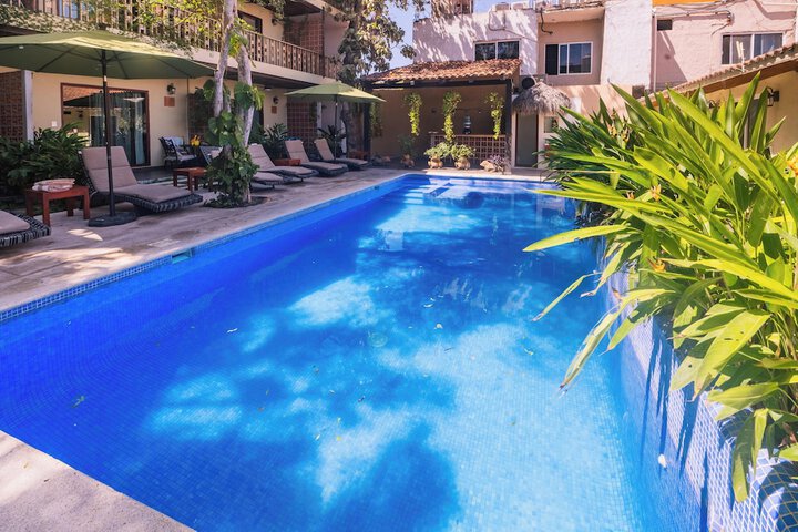 Pool 57 of 64