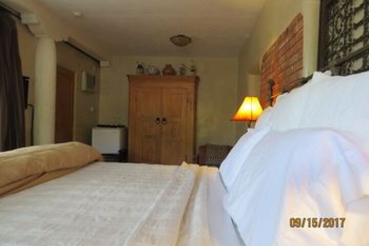 Room 13 of 22