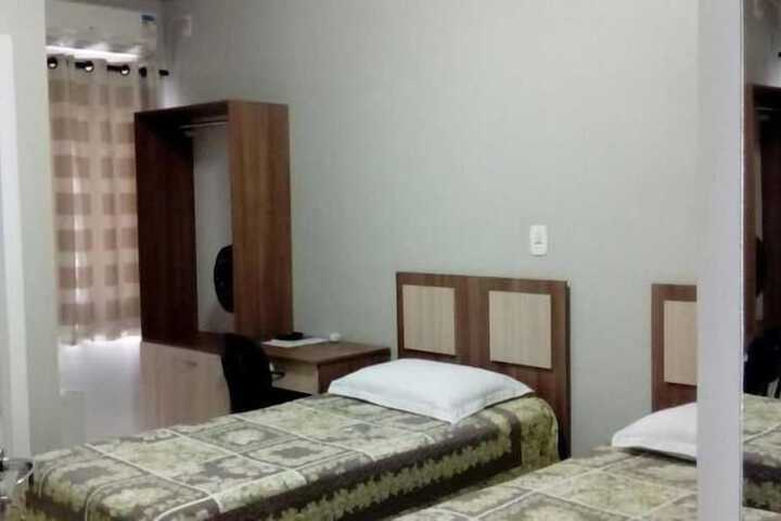 Room 18 of 43