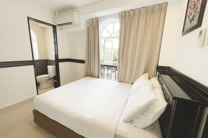 Room 5 of 47