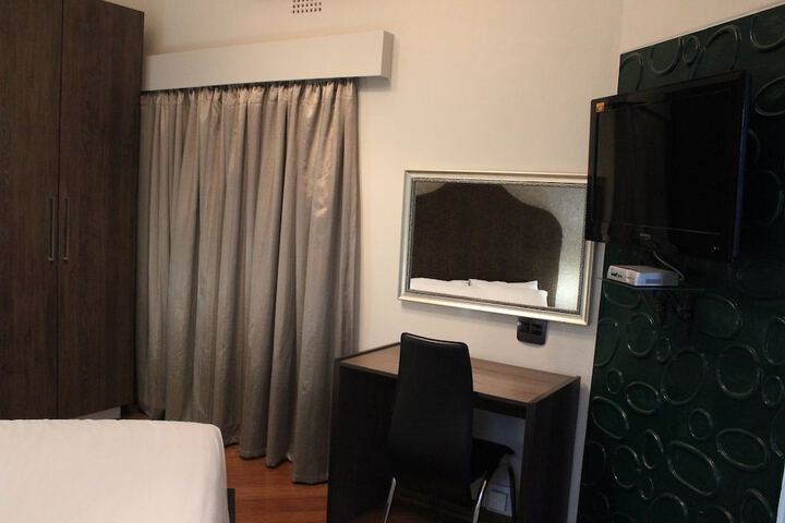 Room 19 of 47