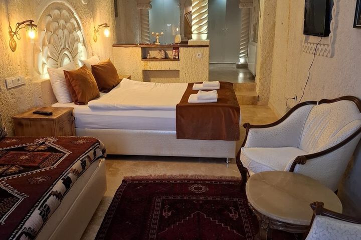 Room 6 of 67