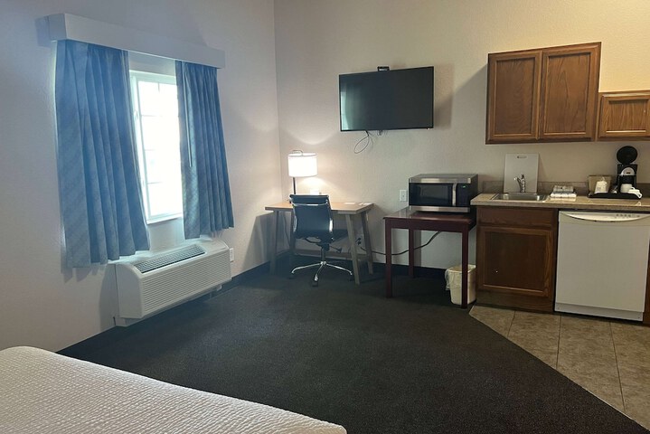 Room 11 of 40