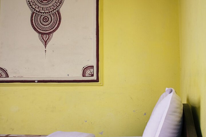 Room 7 of 28
