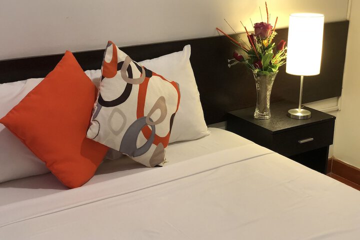 Room 16 of 48