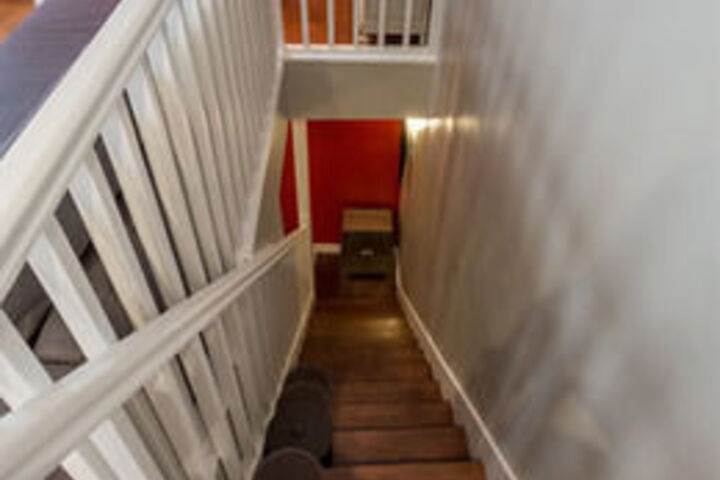 Room 37 of 170