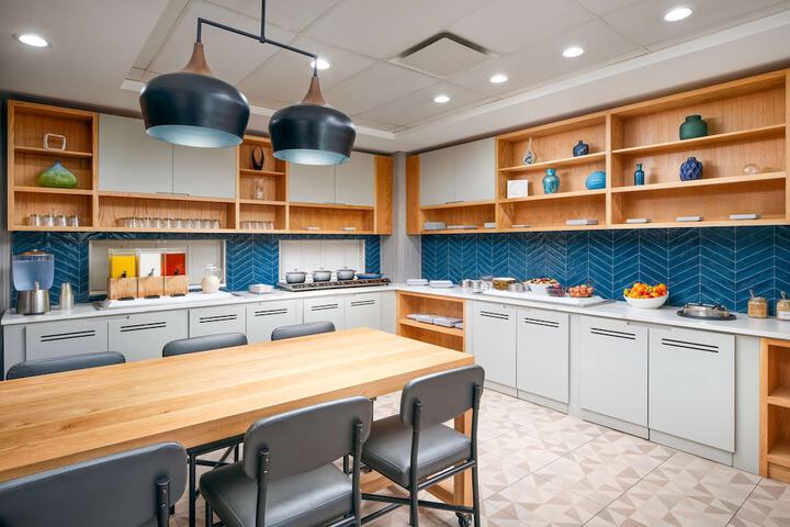 Breakfast area