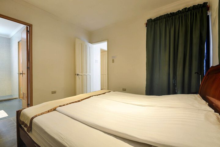 Room 13 of 167