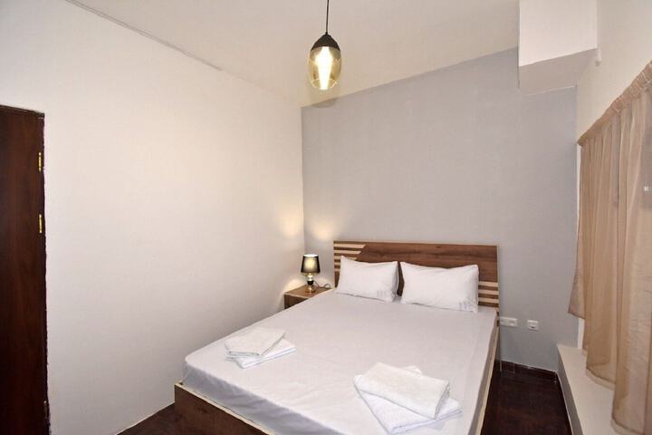 Room 3 of 12