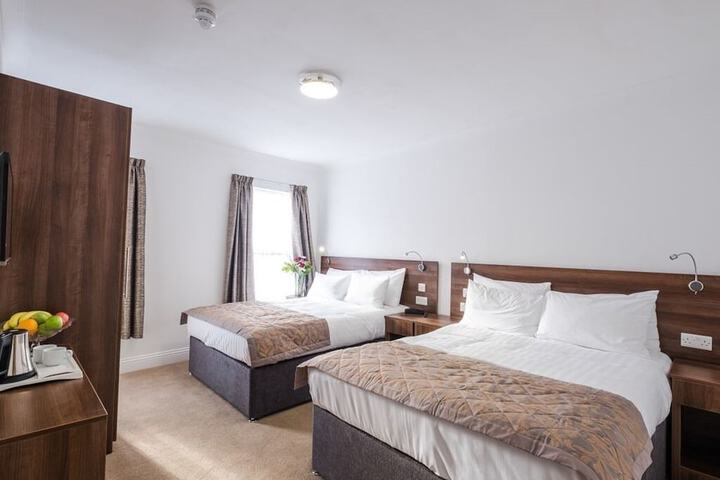 Room 10 of 49