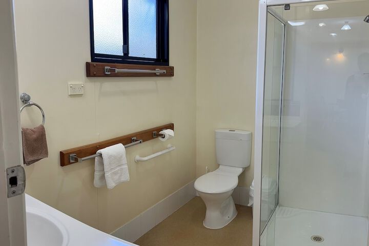 Room 12 of 28
