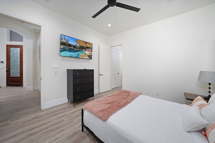 Room 12 of 57