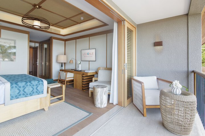 Room 4 of 62
