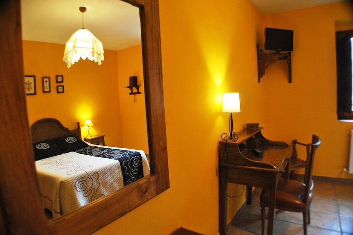 Room 5 of 27