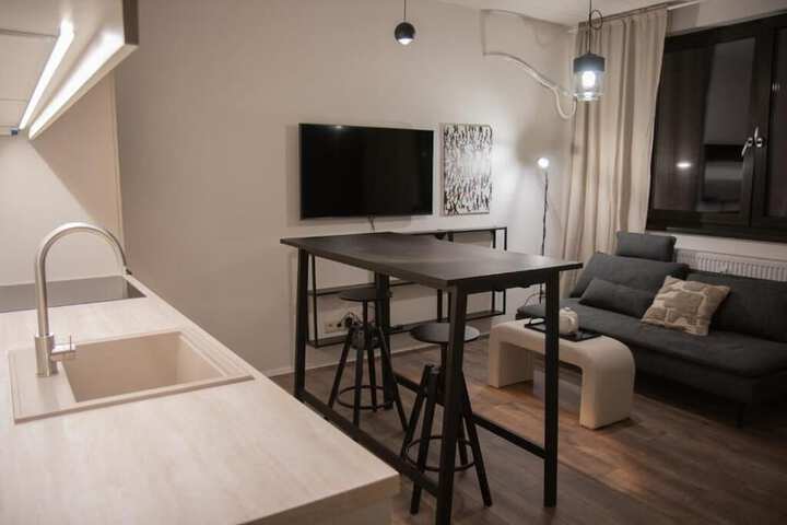 Room 19 of 66