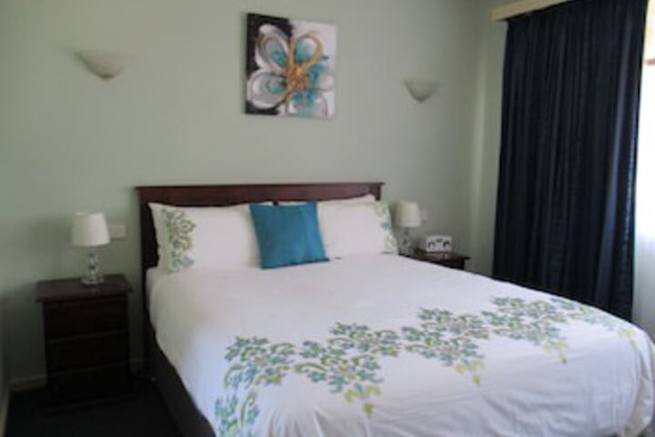 Room 7 of 123