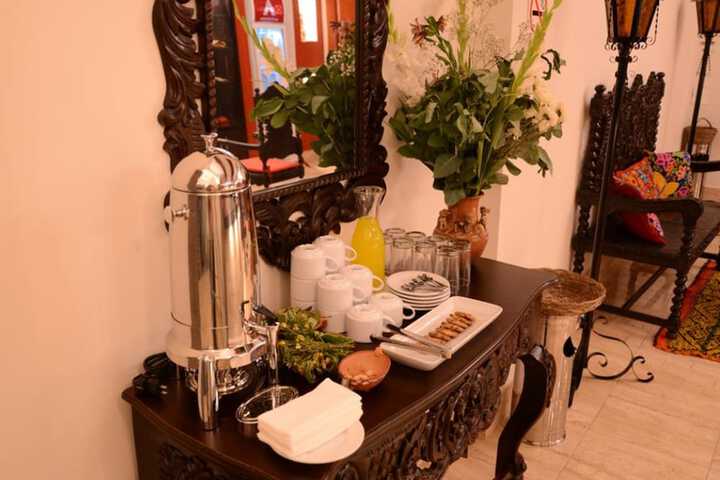 Breakfast/Coffee Service 31 of 39