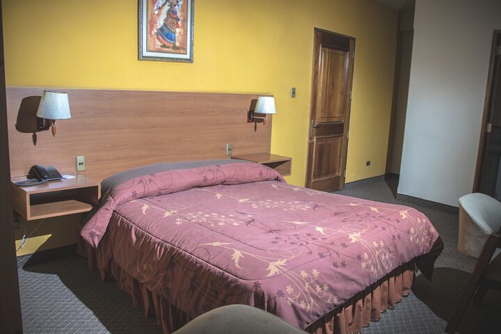 Room 4 of 23