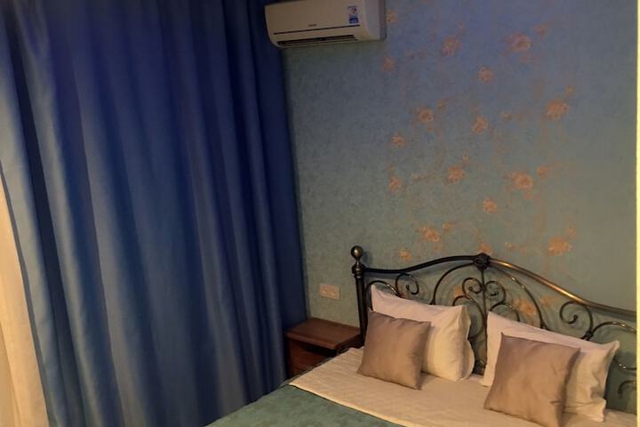 Room 38 of 68