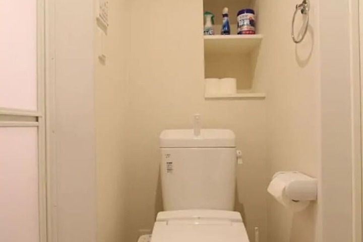 Room 124 of 143