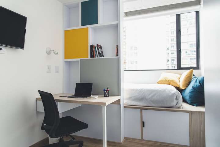 Room 11 of 108