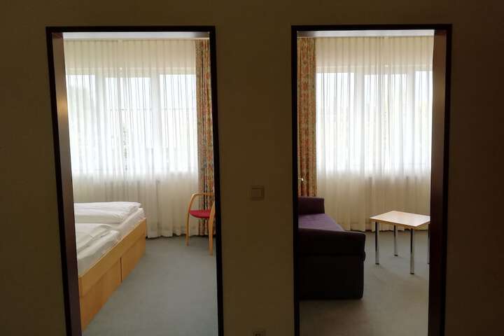 Room 11 of 42