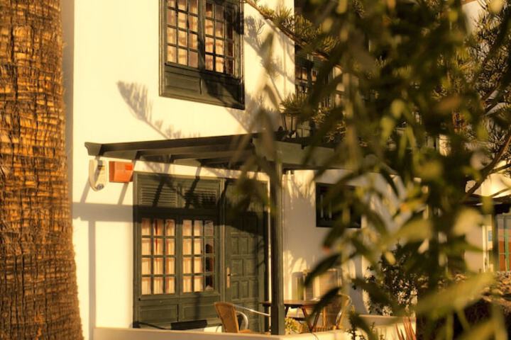 Hotel Entry