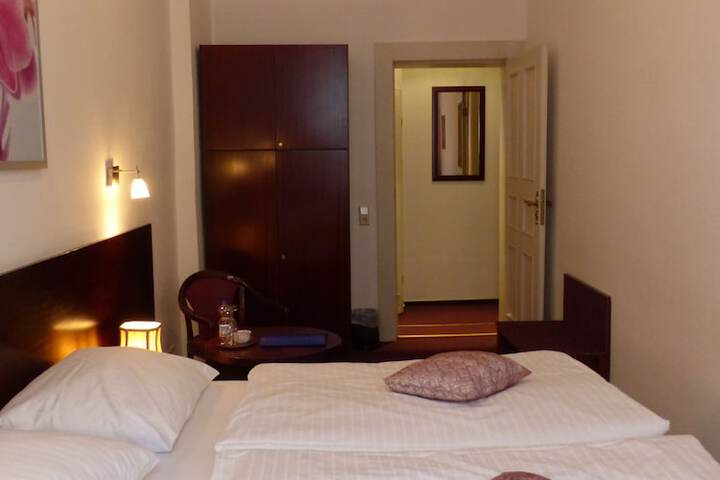 Room 8 of 51