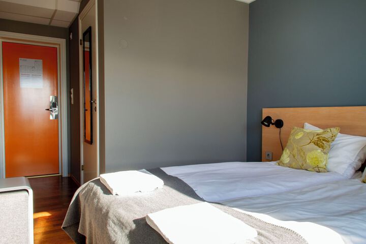 Room 30 of 51