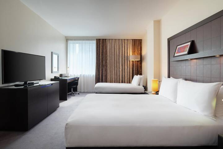 Room 30 of 155