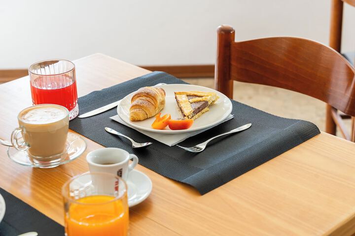 Dining 56 of 71
