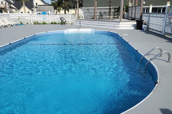 Pool 31 of 43