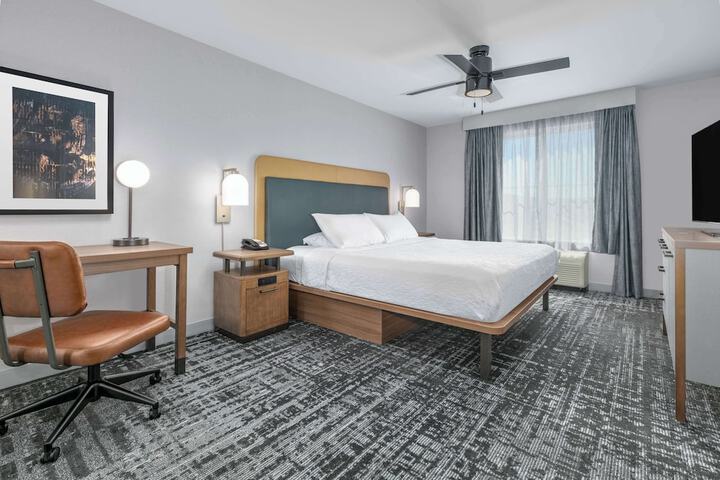 Room 6 of 35
