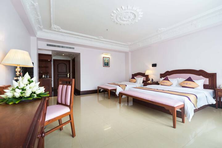 Room 30 of 73