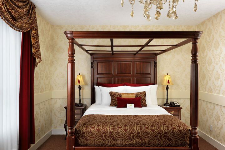 Room 3 of 78