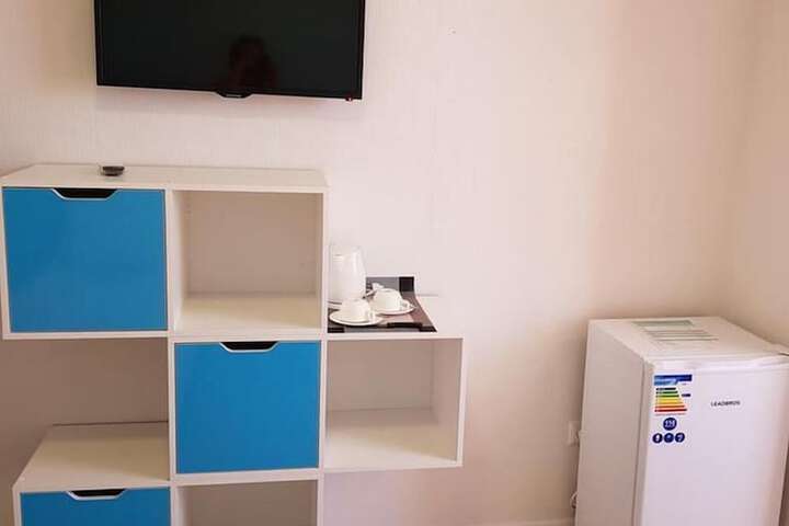 Room 9 of 9
